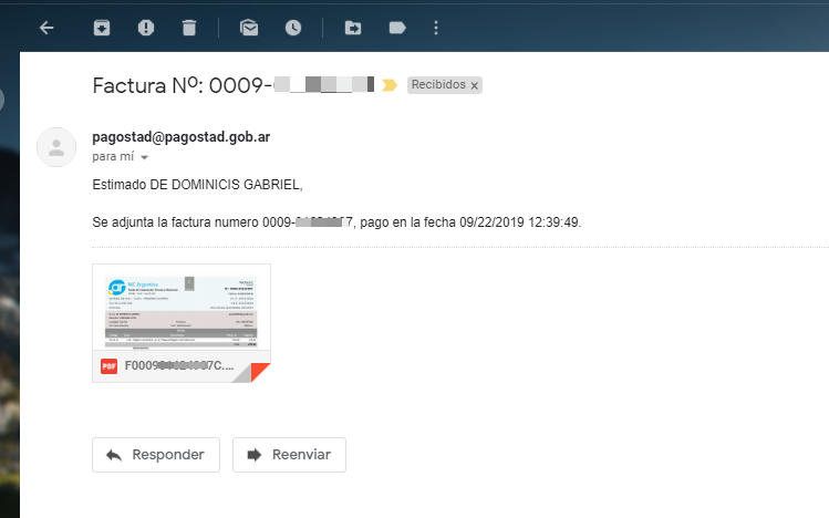 email de confirmación con factura adjunta del dominio .AR comprado